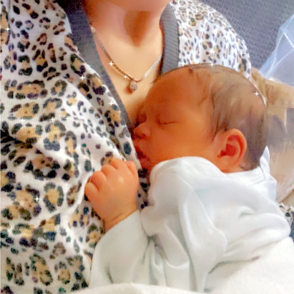 Meet your Posher, Madison - Picture 5 of 12